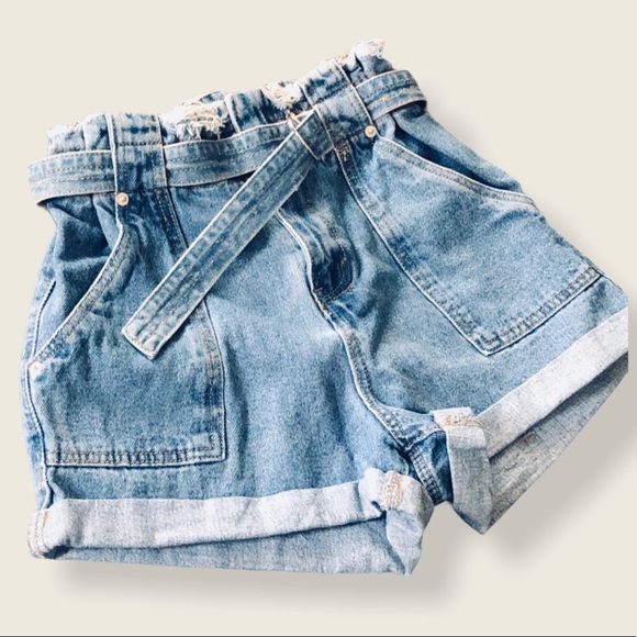 Signature 8 • Paper Bag High Waist Denim Shorts NWT - Picture 2 of 11